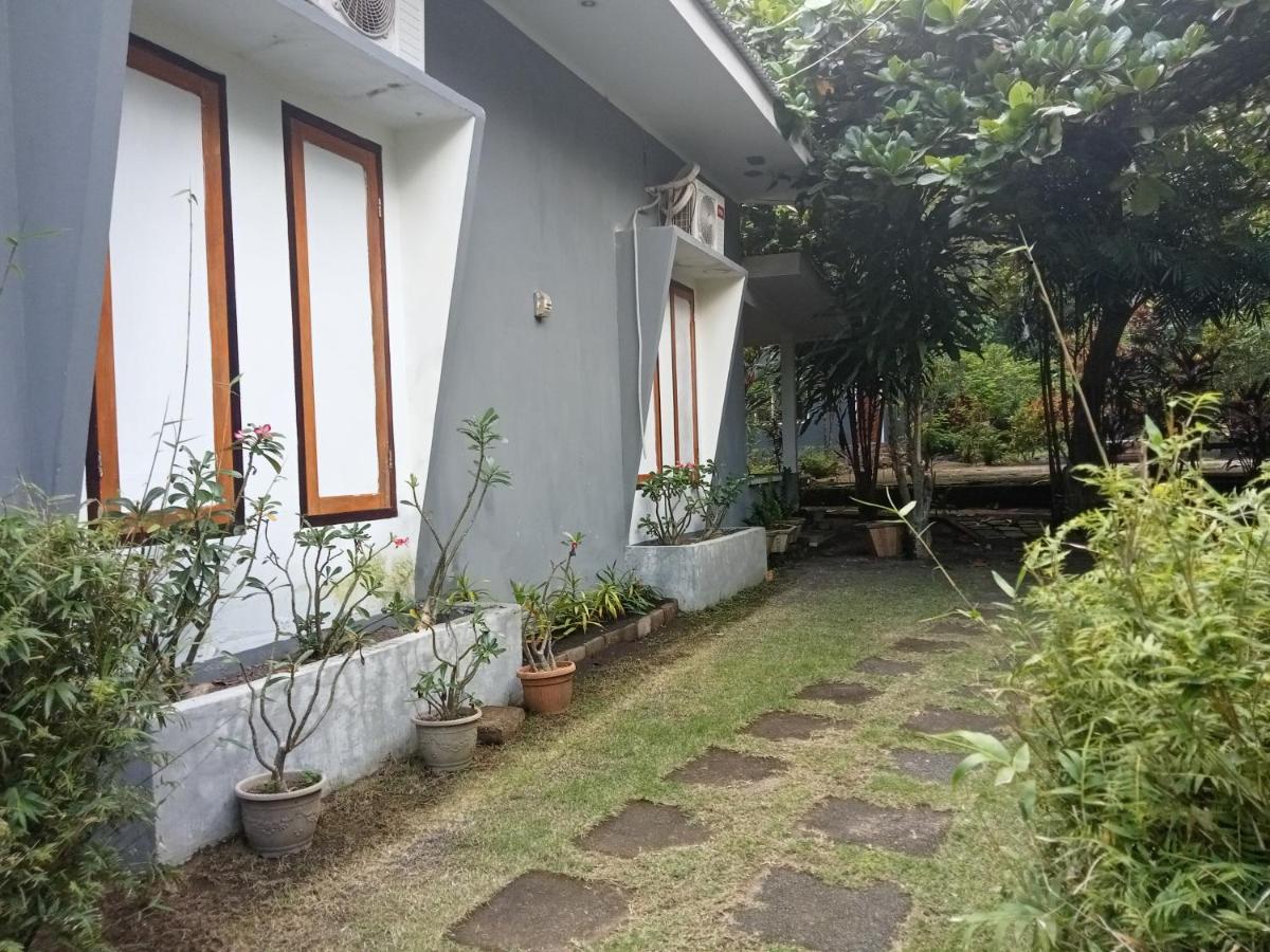 Tangkoko Ranger Homestay Bitung Extérieur photo